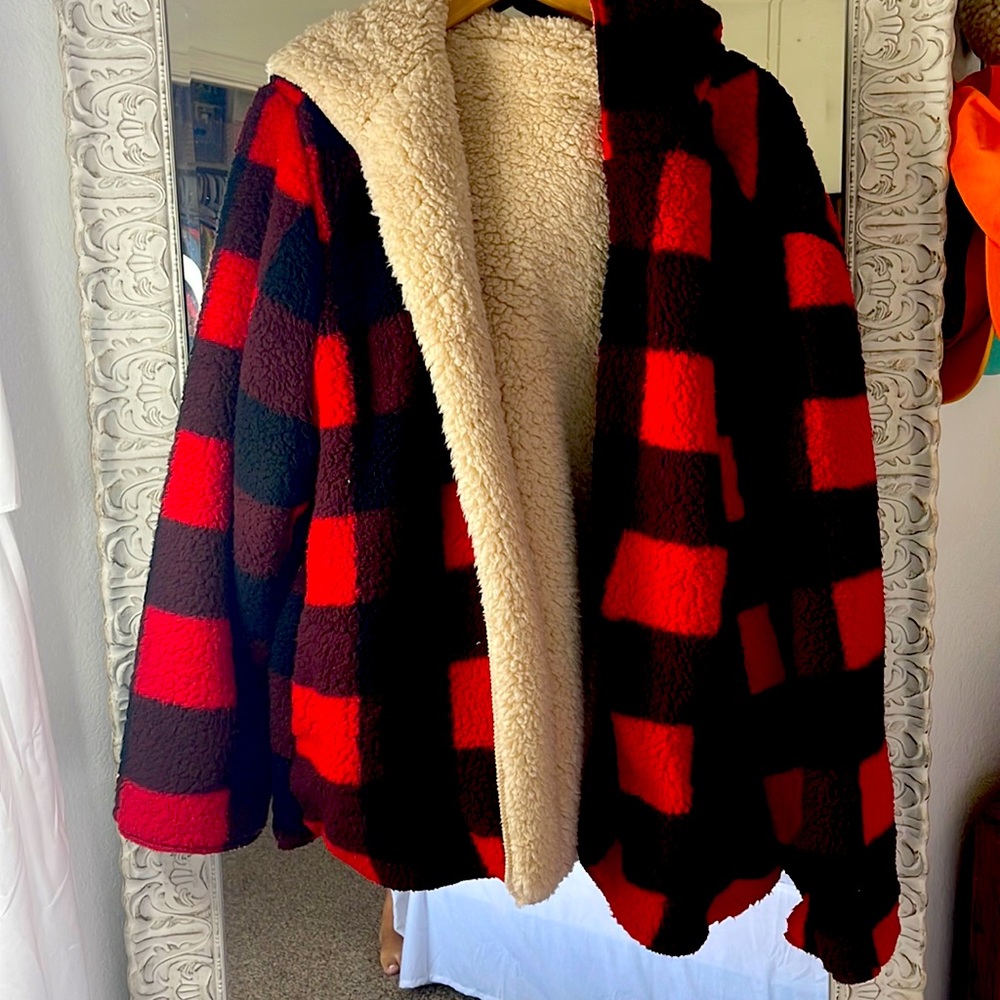 LG. Reversible Sherpa Coat